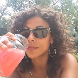 Meet your Posher, Meghann